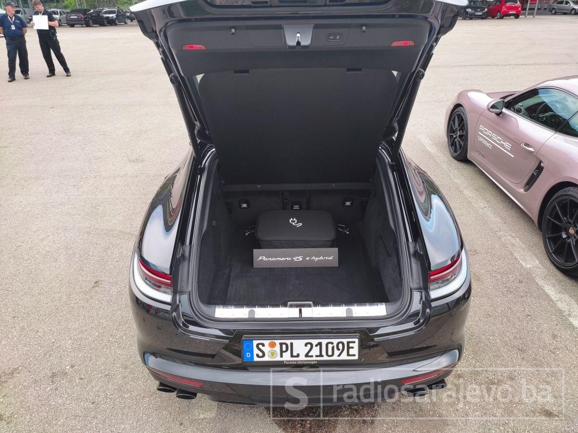 Foto: Radiosarajevo.ba /Porsche Panamera 4S E-Hybrid